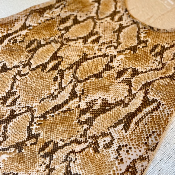 Express Snakeskin Tank - Picture 2 of 5